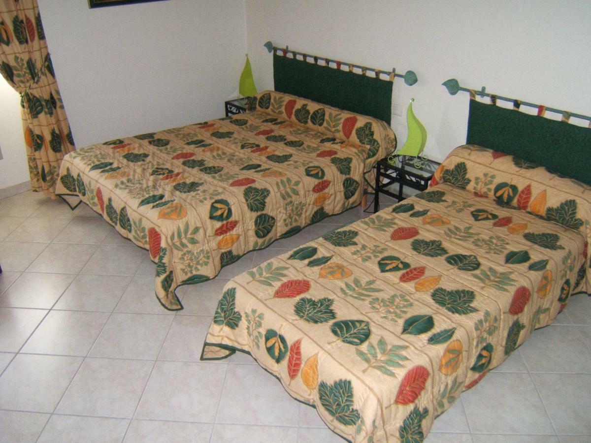 Chambres D'Hotes Lou Jassou Lapanouse-de-Cernon Eksteriør billede